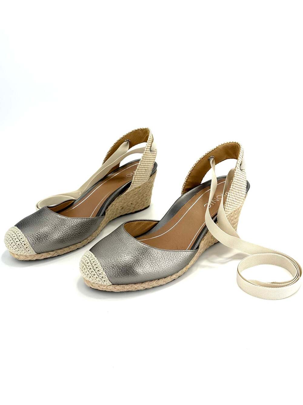 Vionic Maris Wedge Sandal Size 9/41 Gray/Pewter Leather Espadrille Closed Toe